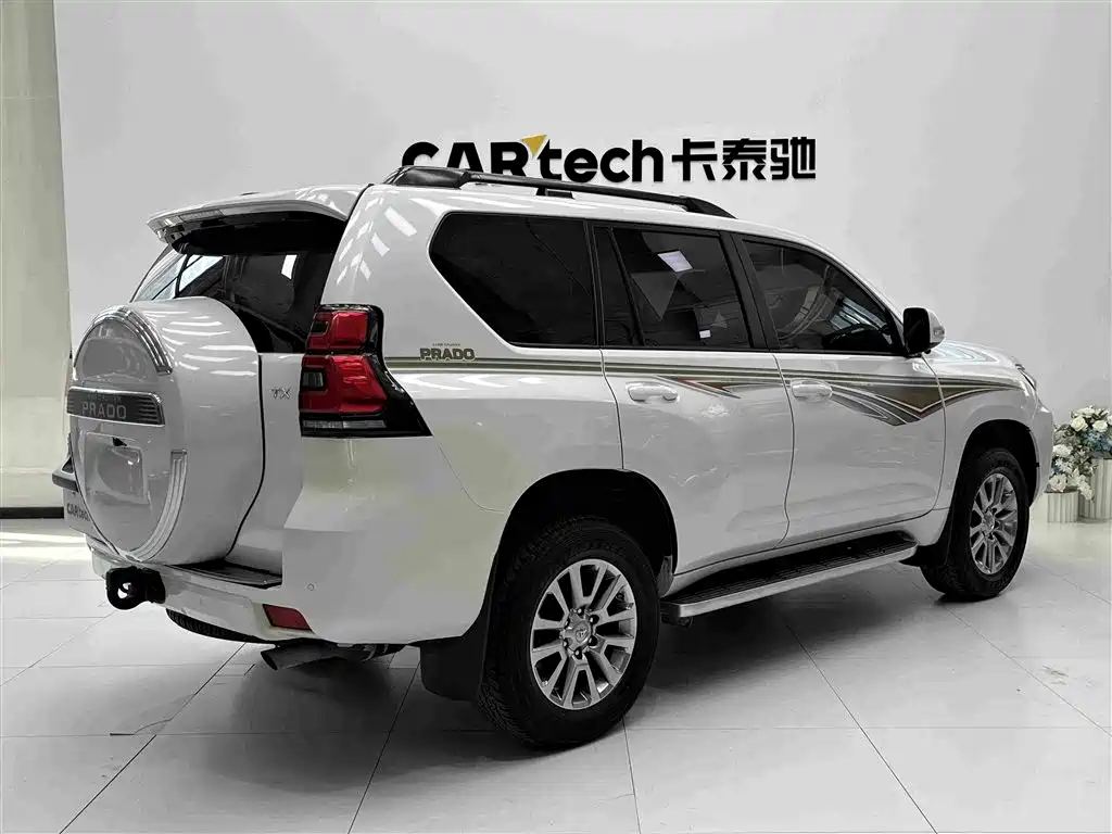 Toyota Prado — фото 14