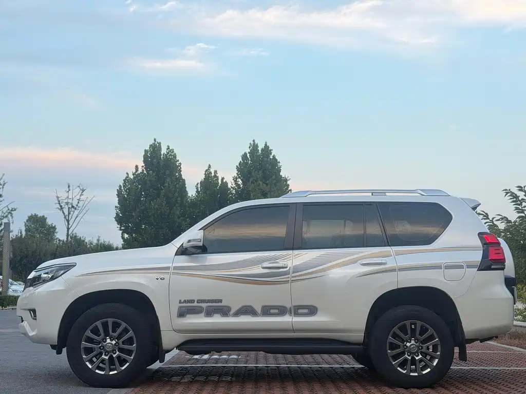 Toyota Prado (Import) — фото 3