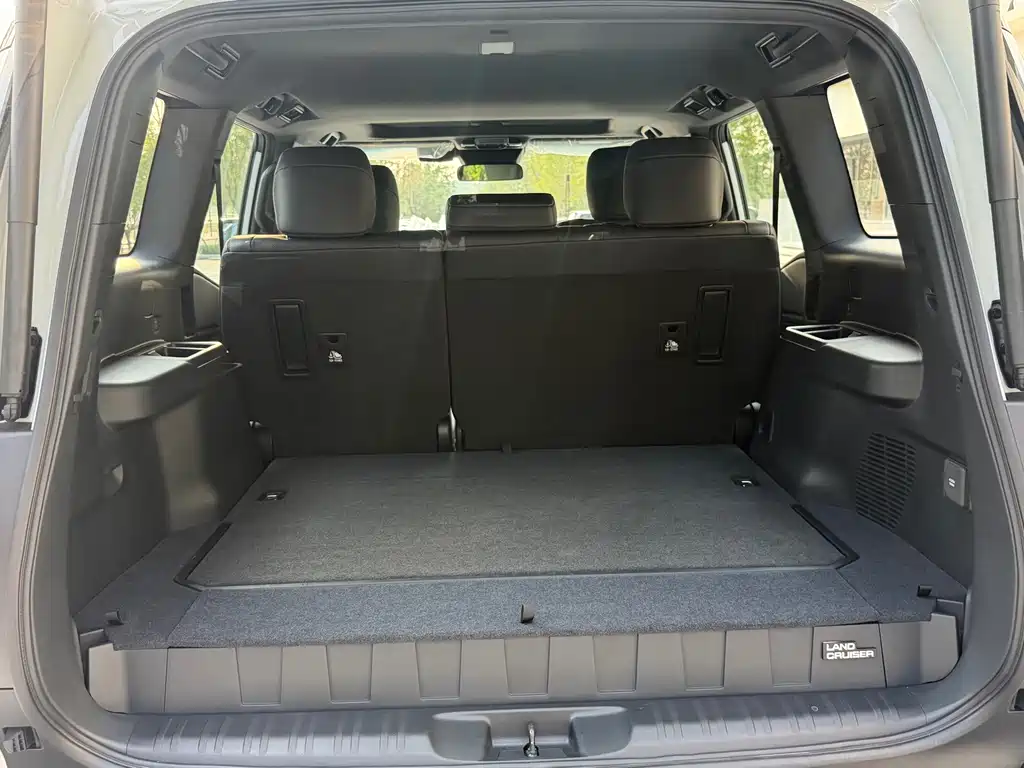 Toyota Prado — фото 15