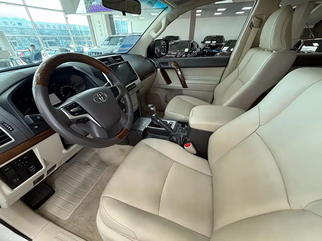 Toyota Prado (Import) — фото 4