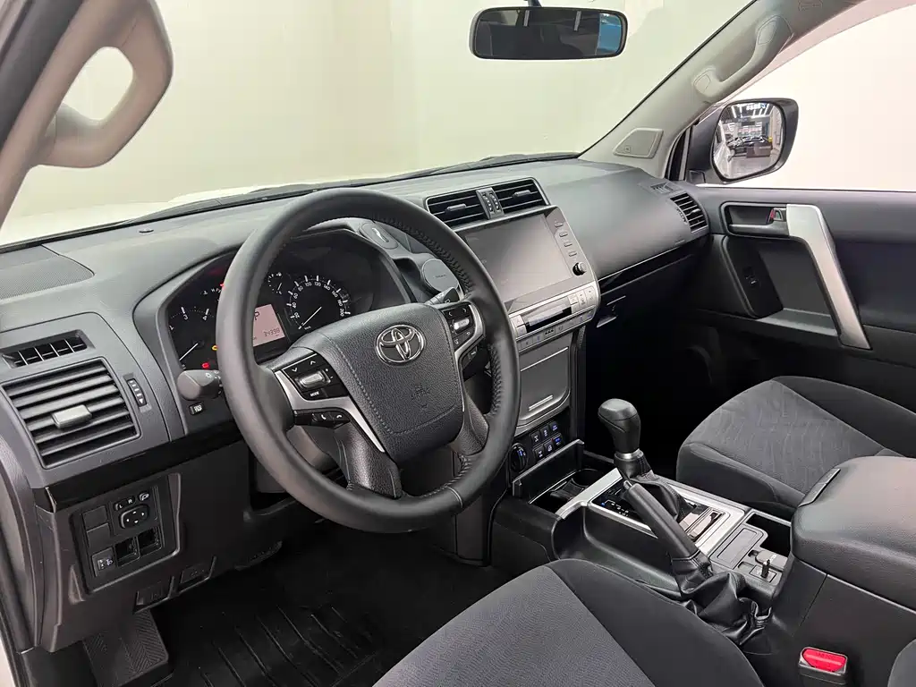 Toyota Prado (Import) — фото 7