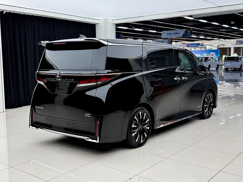Toyota Vellfire — фото 7