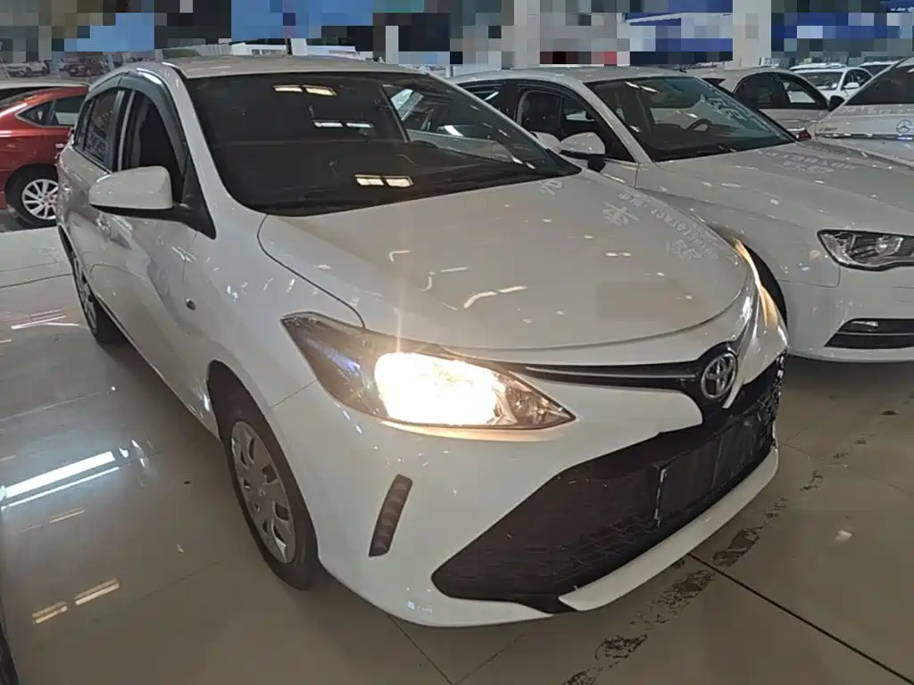 Toyota Vios FS — фото 4