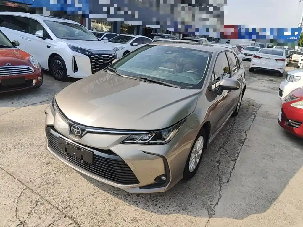 Toyota Corolla — фото 2