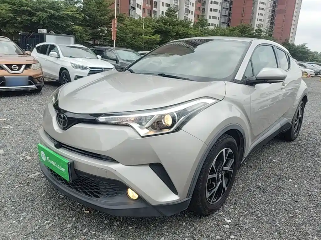 Toyota C-HR — фото 2