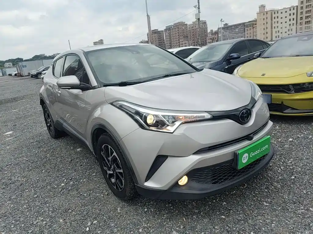 Toyota C-HR — фото 4