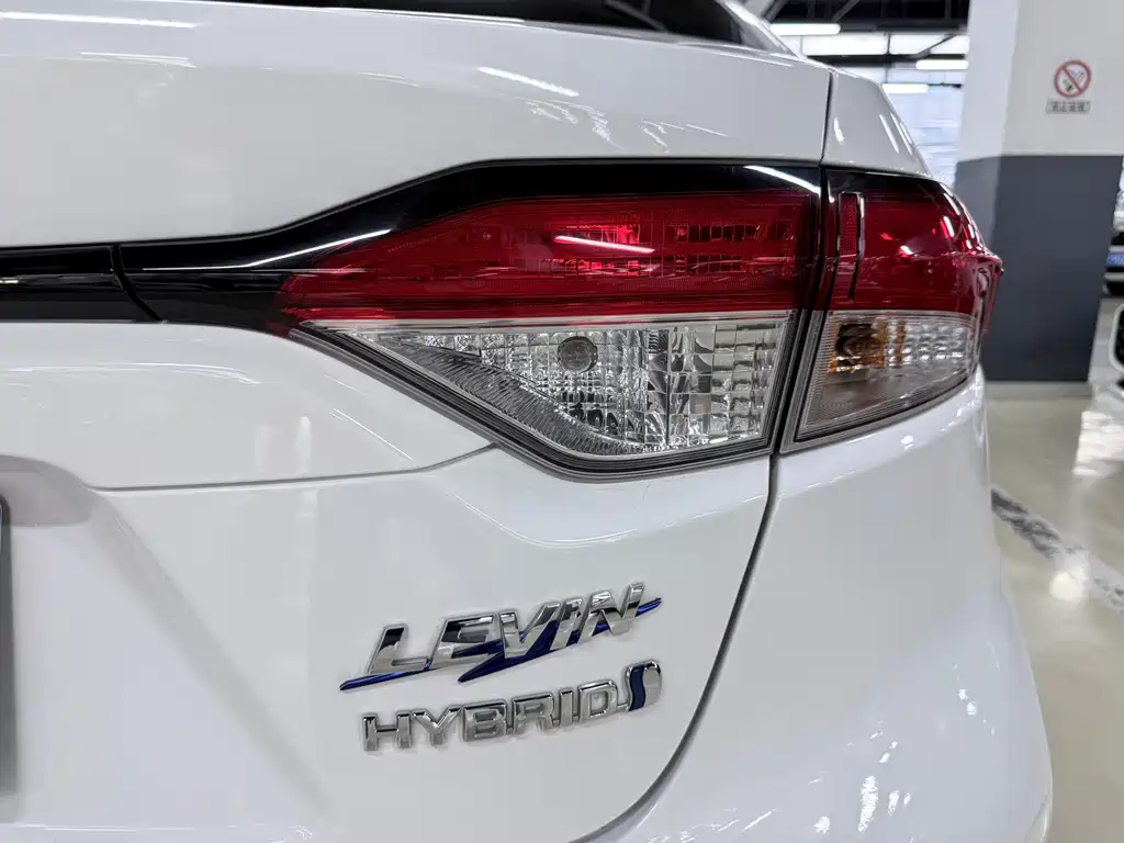 Toyota Levin — фото 10