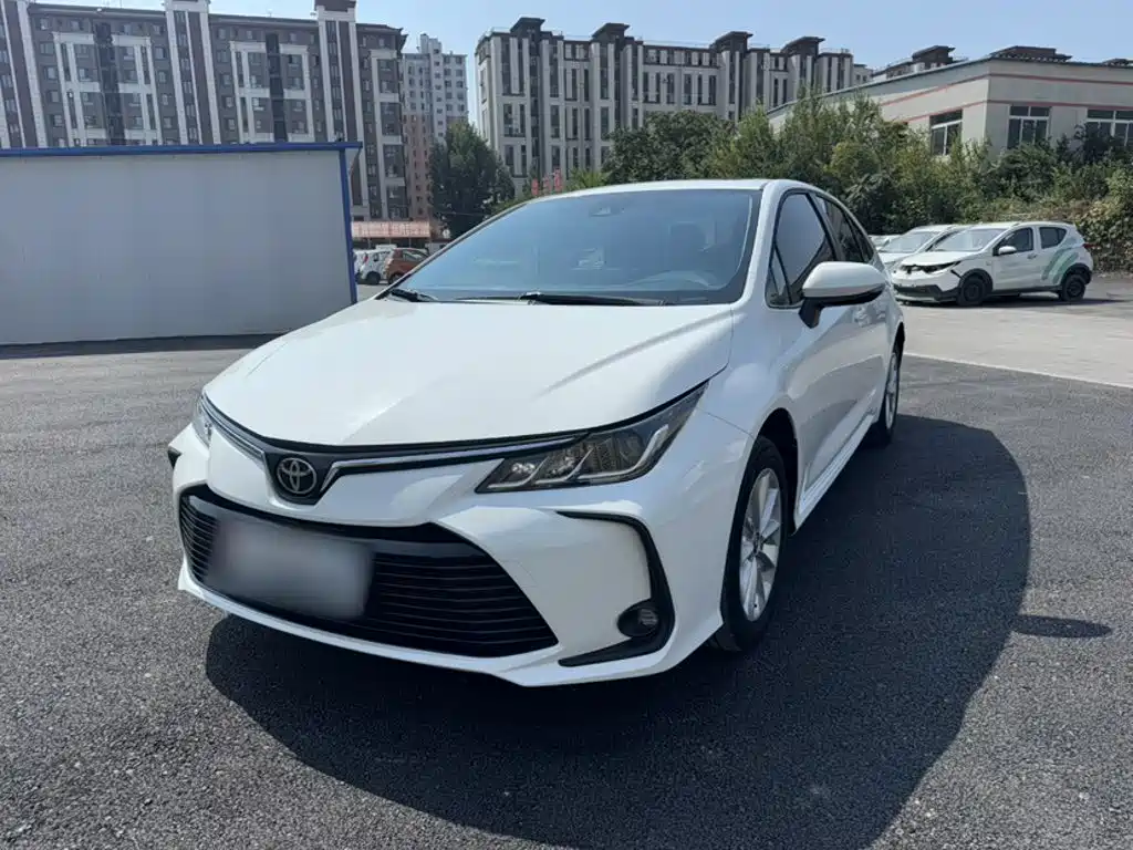 Toyota Corolla — фото 2