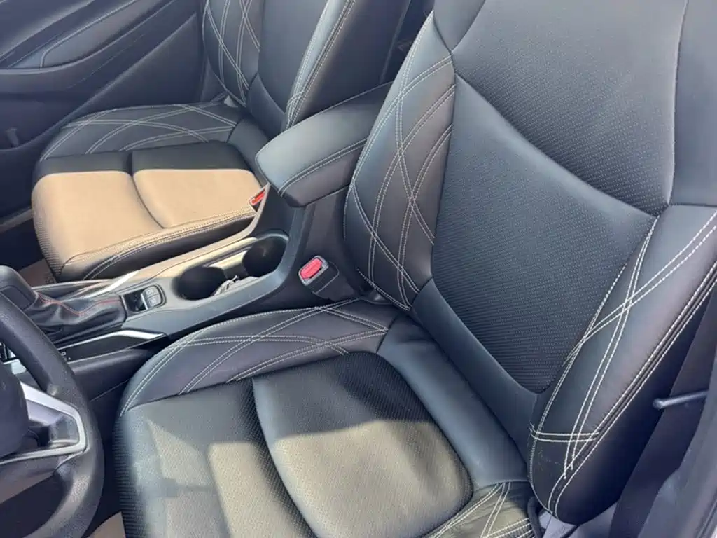 Toyota Corolla — фото 14