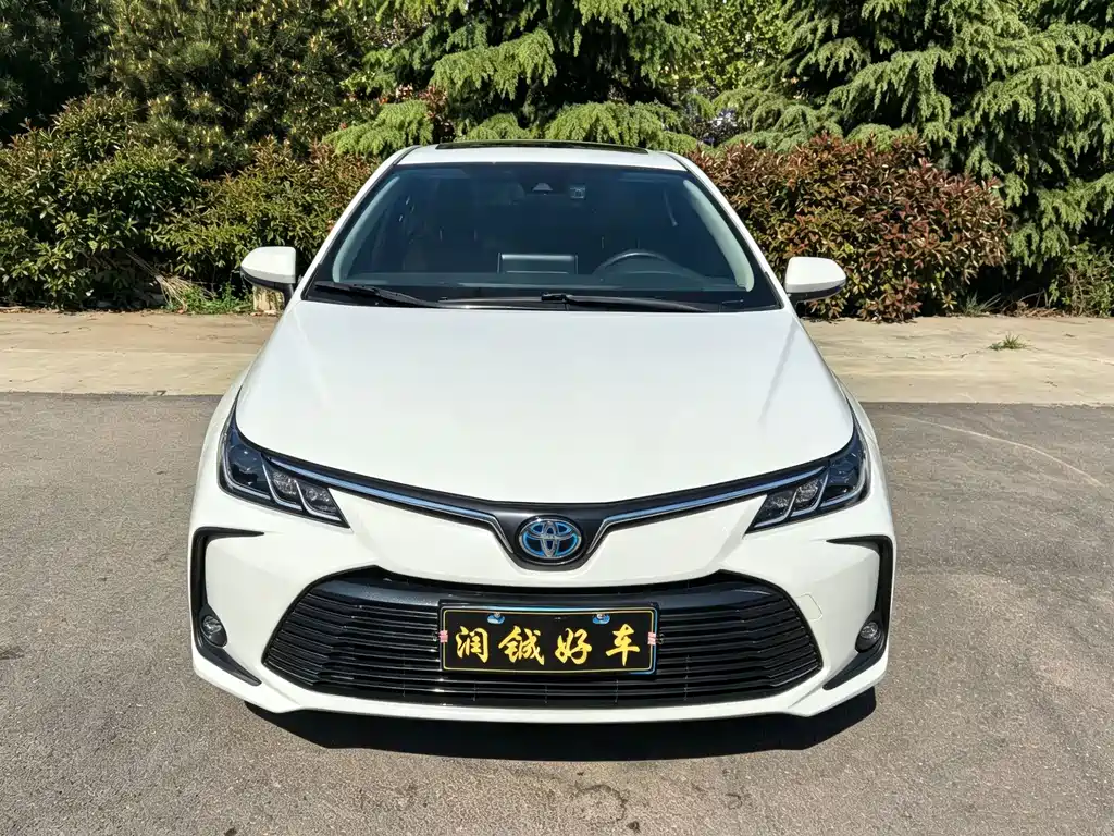 Toyota Corolla — фото 2