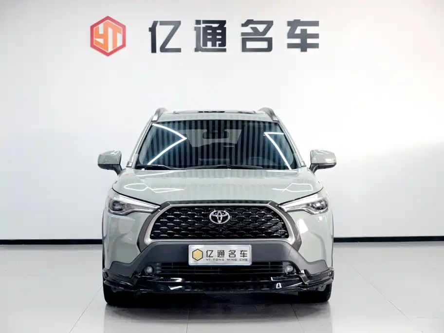 Toyota Corolla Cross — фото 2