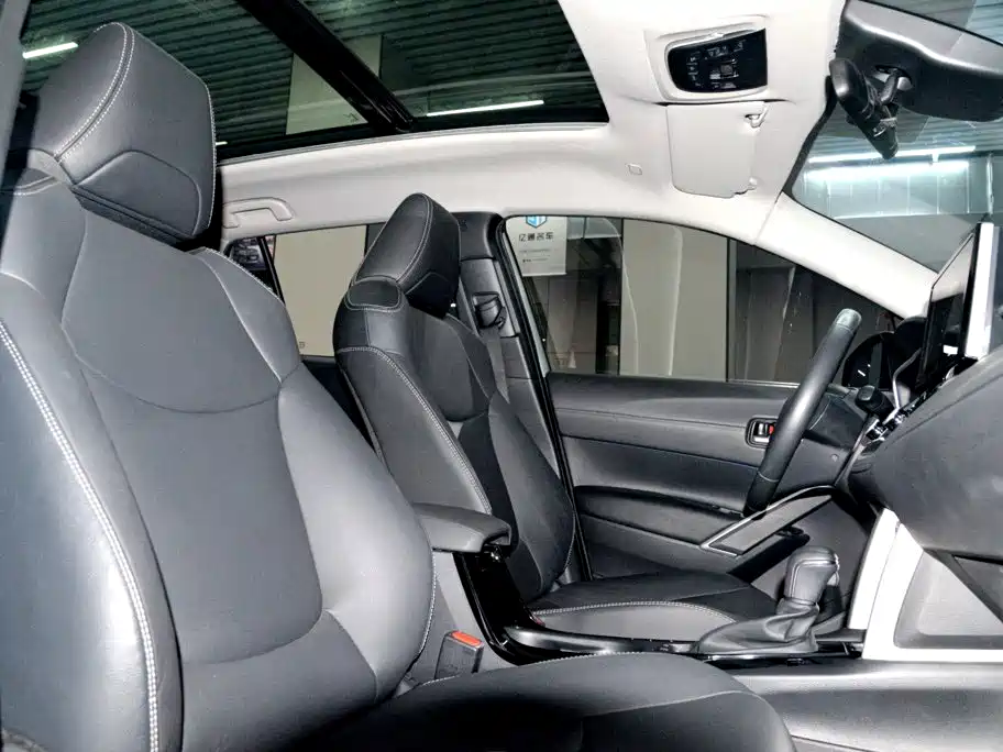 Toyota Corolla Cross — фото 17