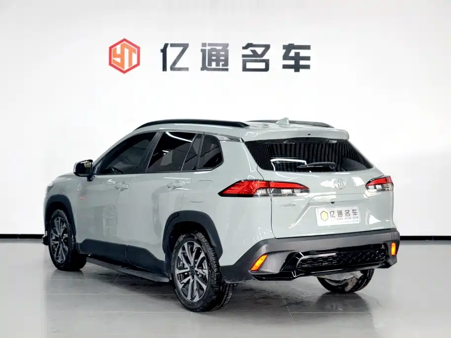 Toyota Corolla Cross — фото 19