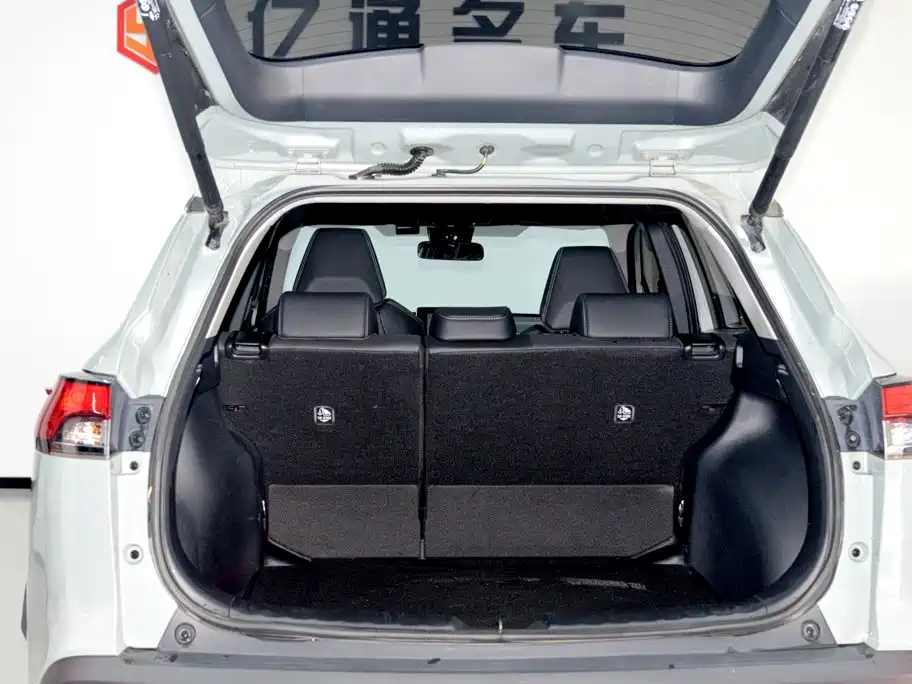Toyota Corolla Cross — фото 22