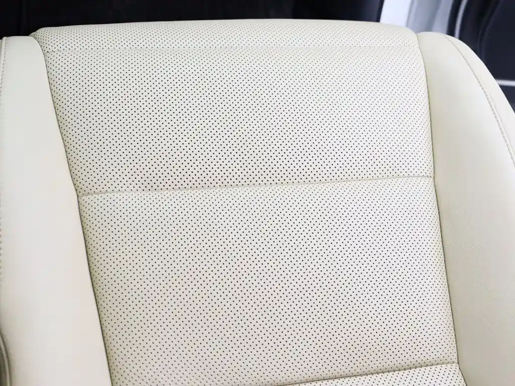 Toyota Alphard — фото 22