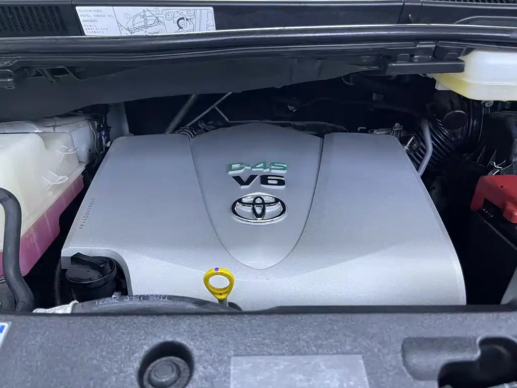 Toyota Alphard — фото 7