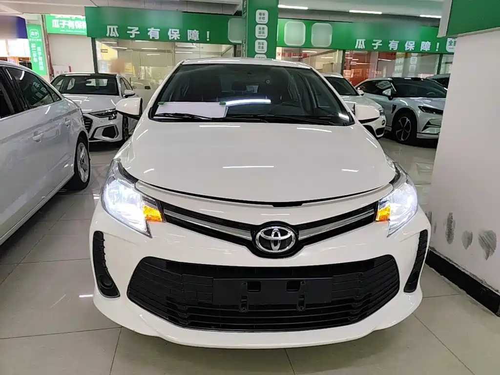 Toyota Vios — фото 3
