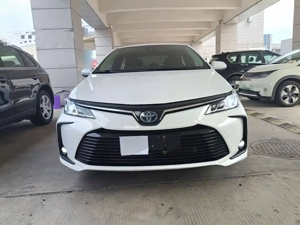Toyota Corolla — фото 3