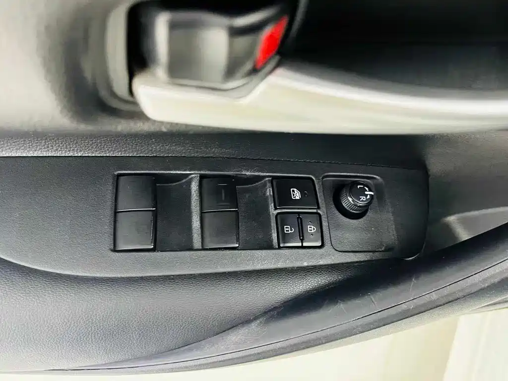 Toyota Levin — фото 11
