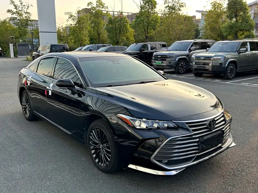 Toyota Avalon — фото 4