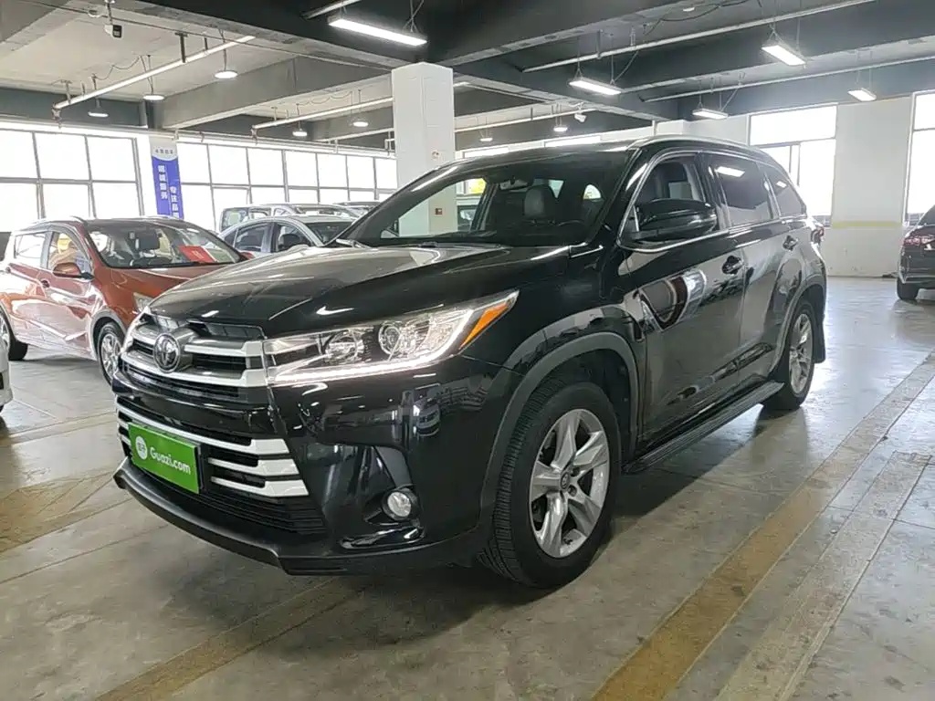 Toyota Highlander — фото 2