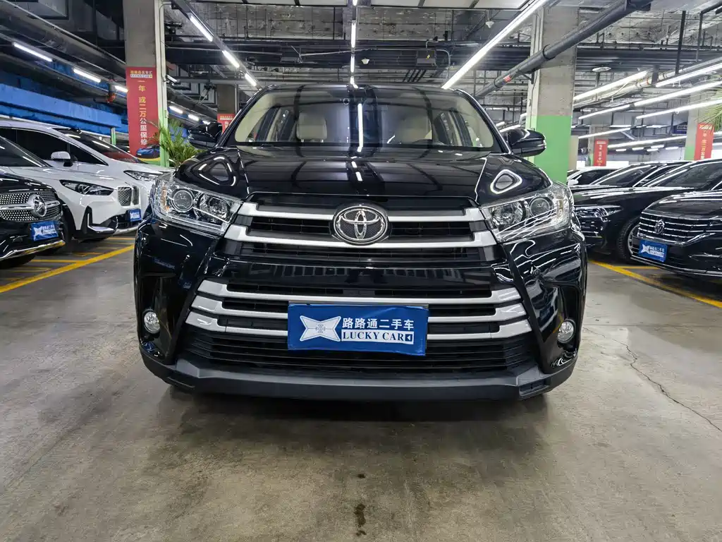 Toyota Highlander — фото 2