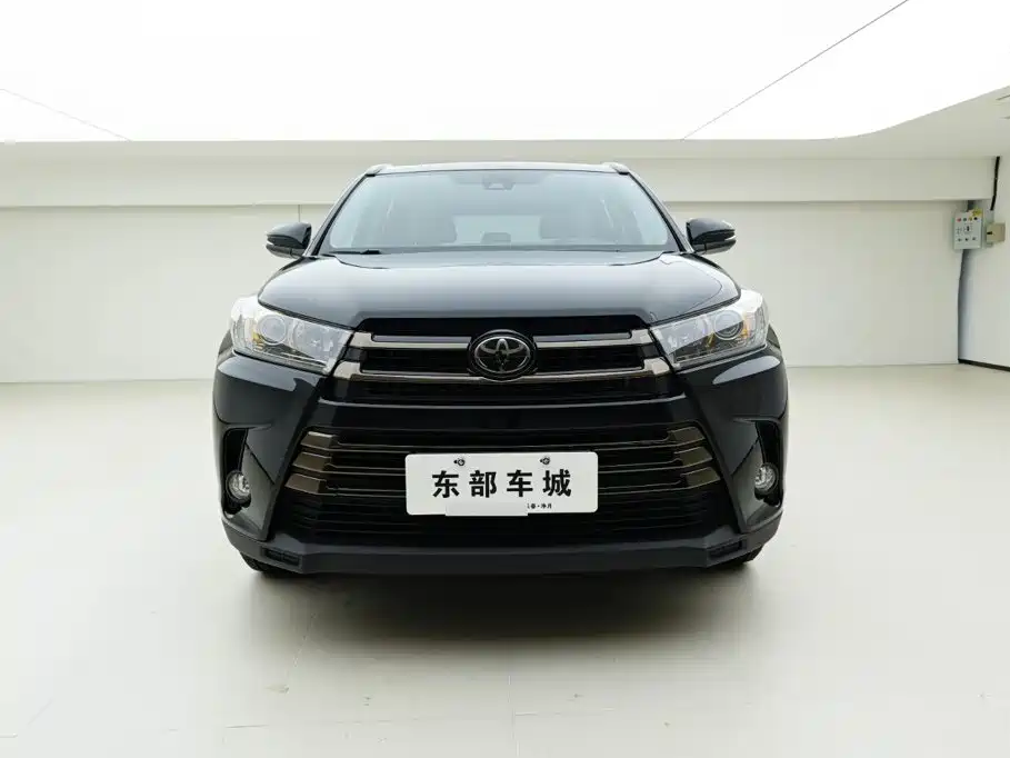 Toyota Highlander — фото 2