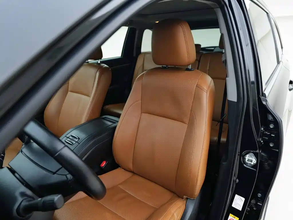 Toyota Highlander — фото 13