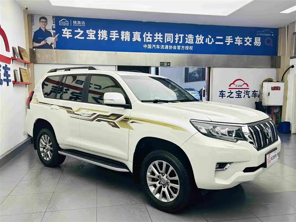 Toyota Prado — фото 3
