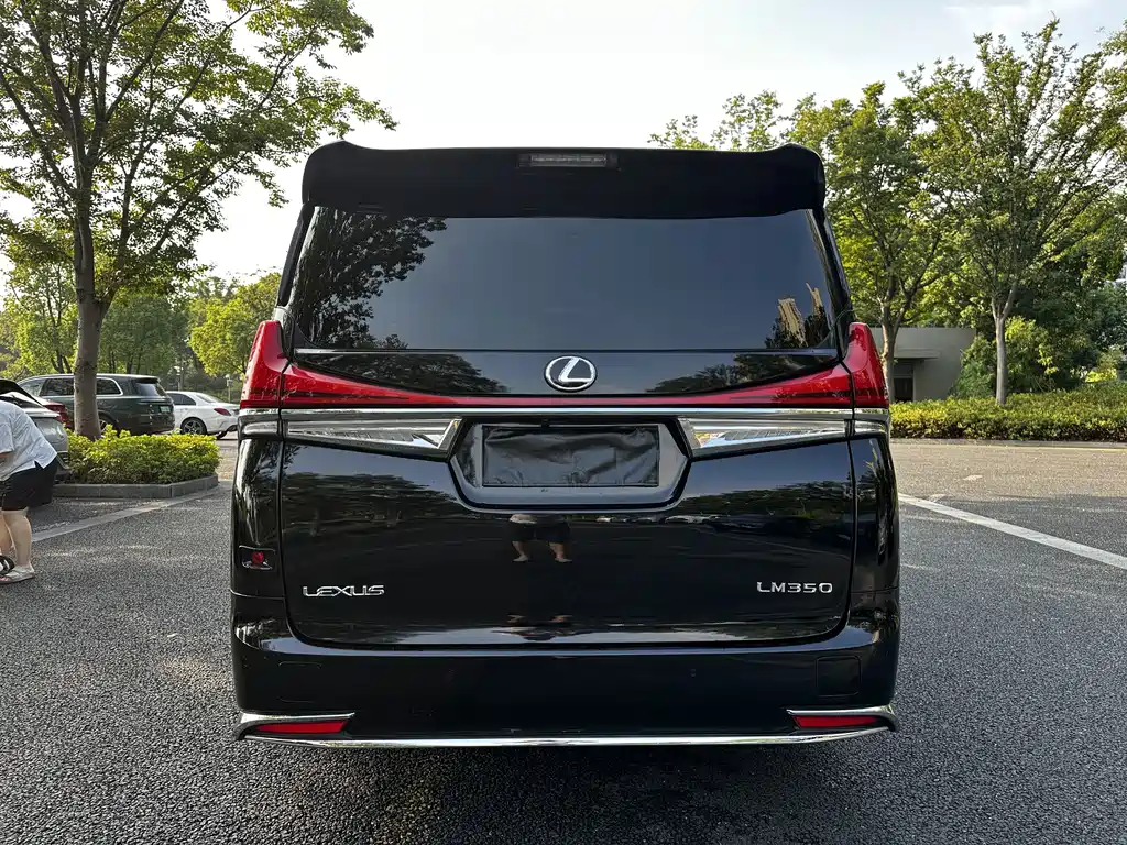 Toyota Vellfire — фото 14
