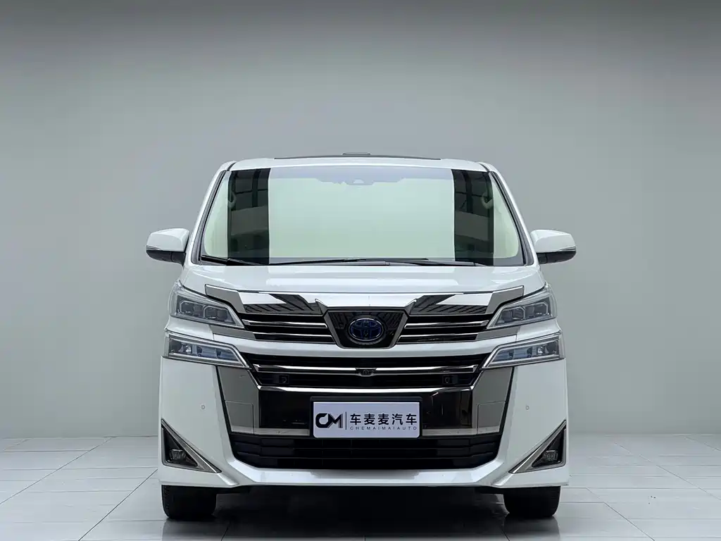 Toyota Vellfire — фото 2