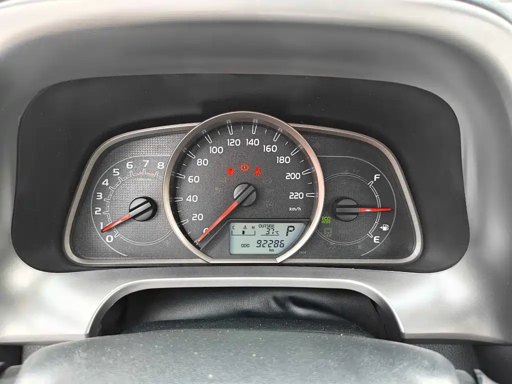 Toyota RAV4 — фото 15