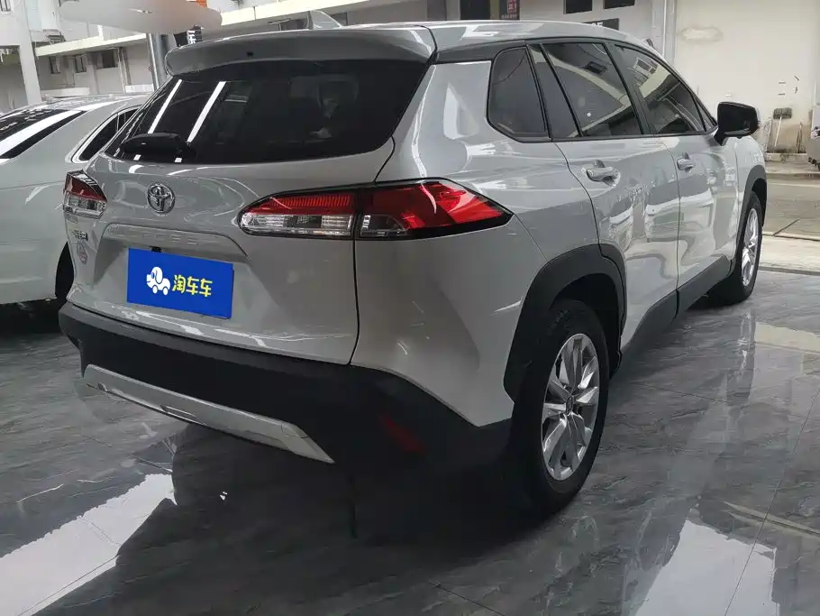 Toyota Corolla Cross — фото 3