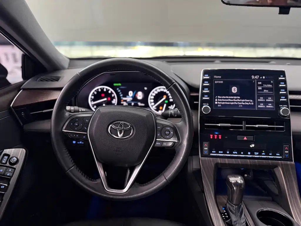 Toyota Avalon — фото 11
