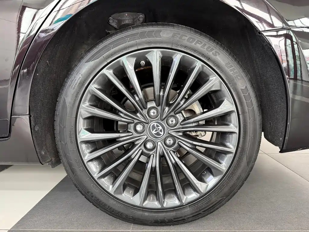 Toyota Avalon — фото 12