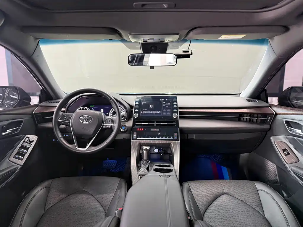 Toyota Avalon — фото 10