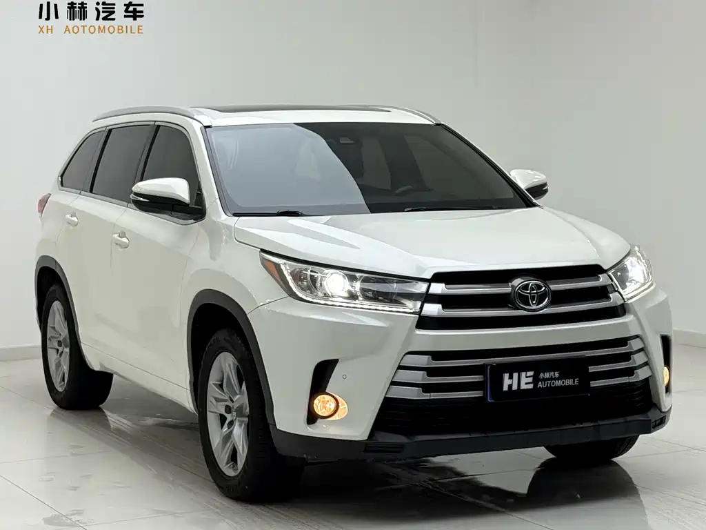 Toyota Highlander — фото 3