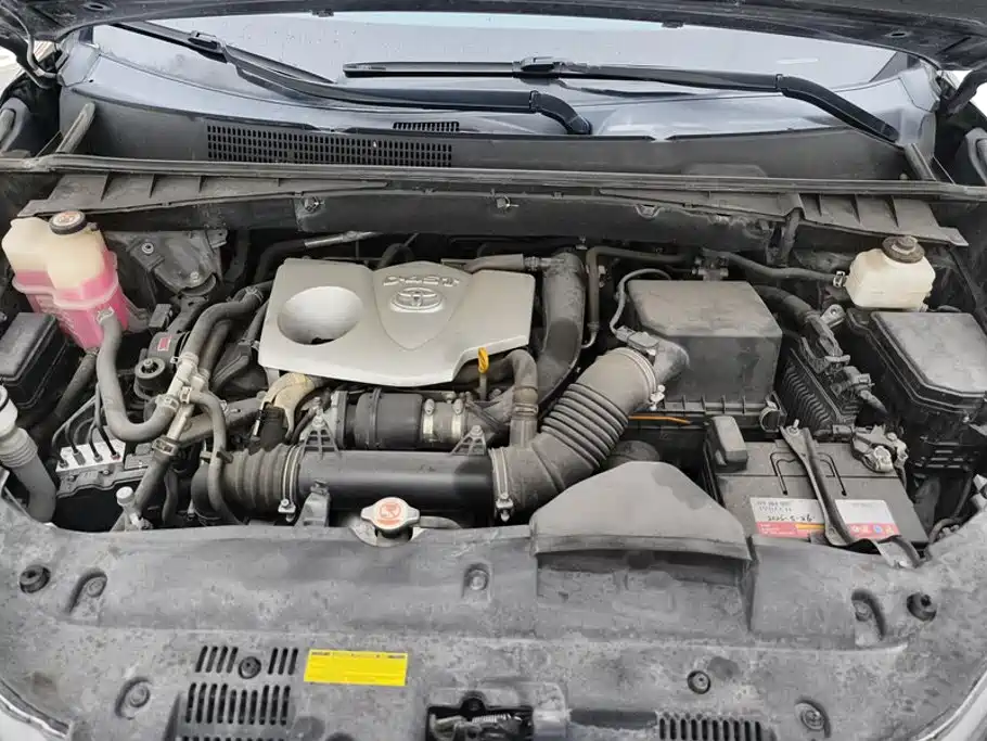 Toyota Highlander — фото 10