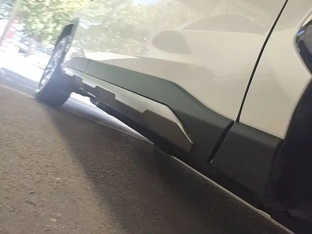 Toyota RAV4 — фото 21