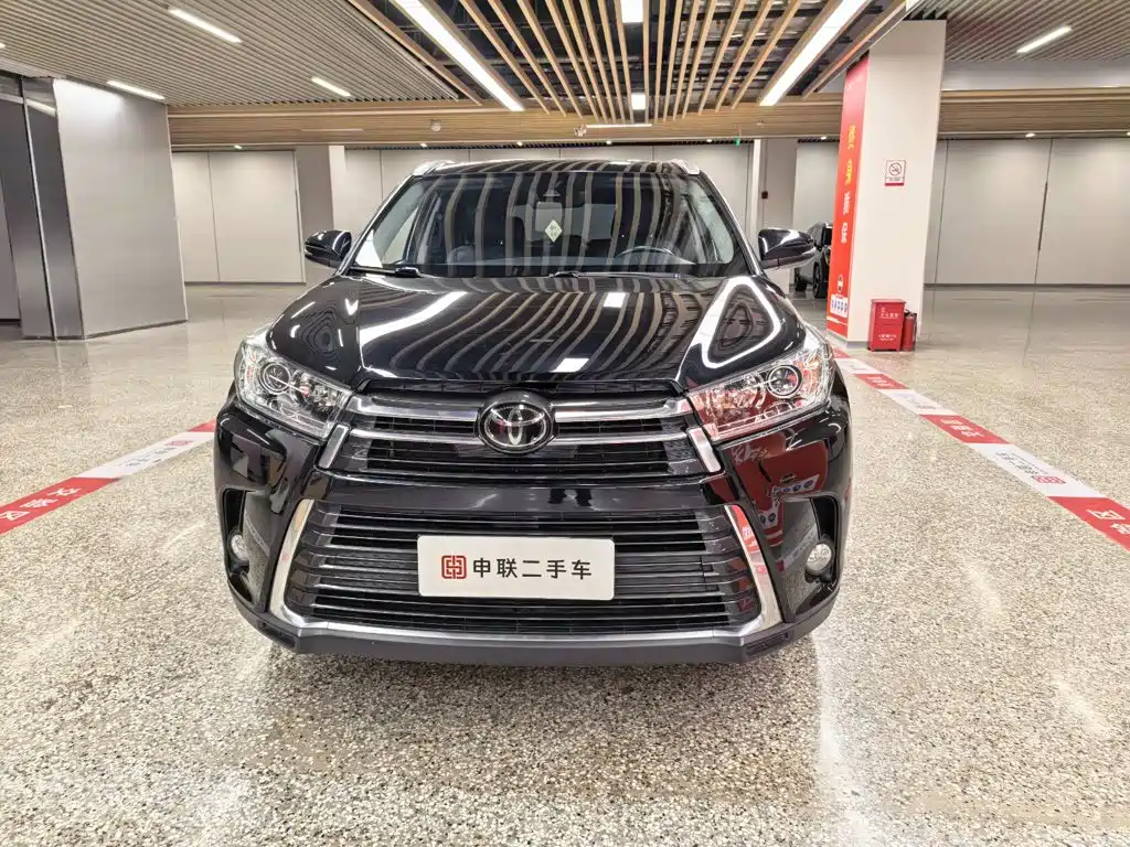 Toyota Highlander — фото 2