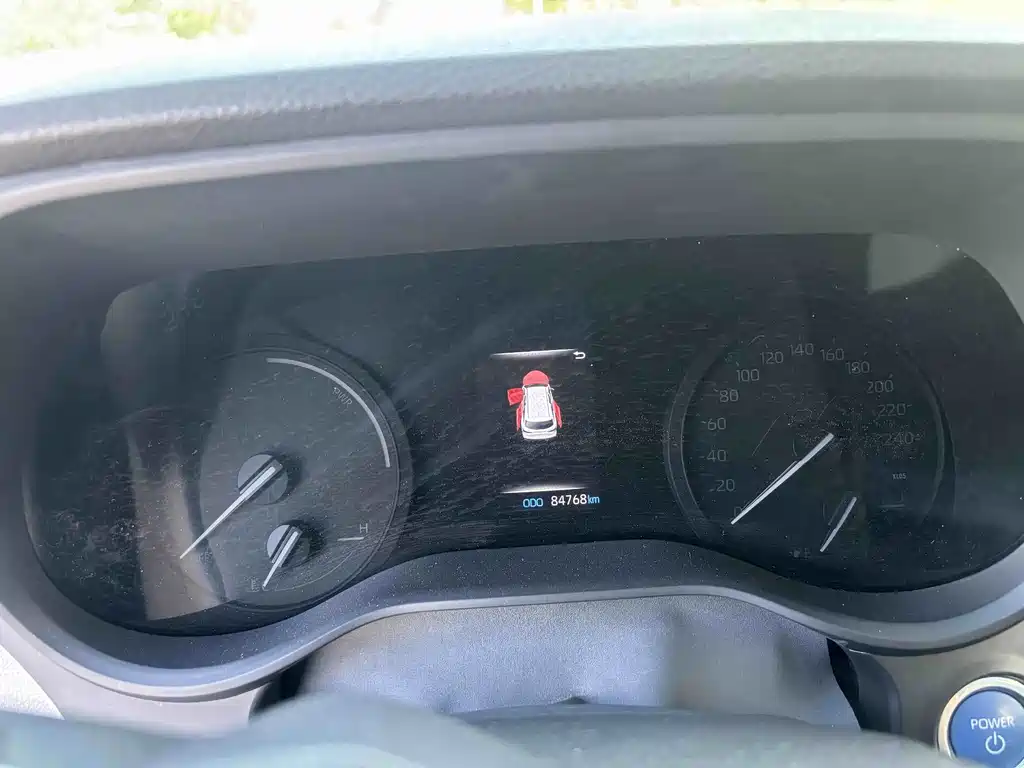 Toyota Granvia — фото 2