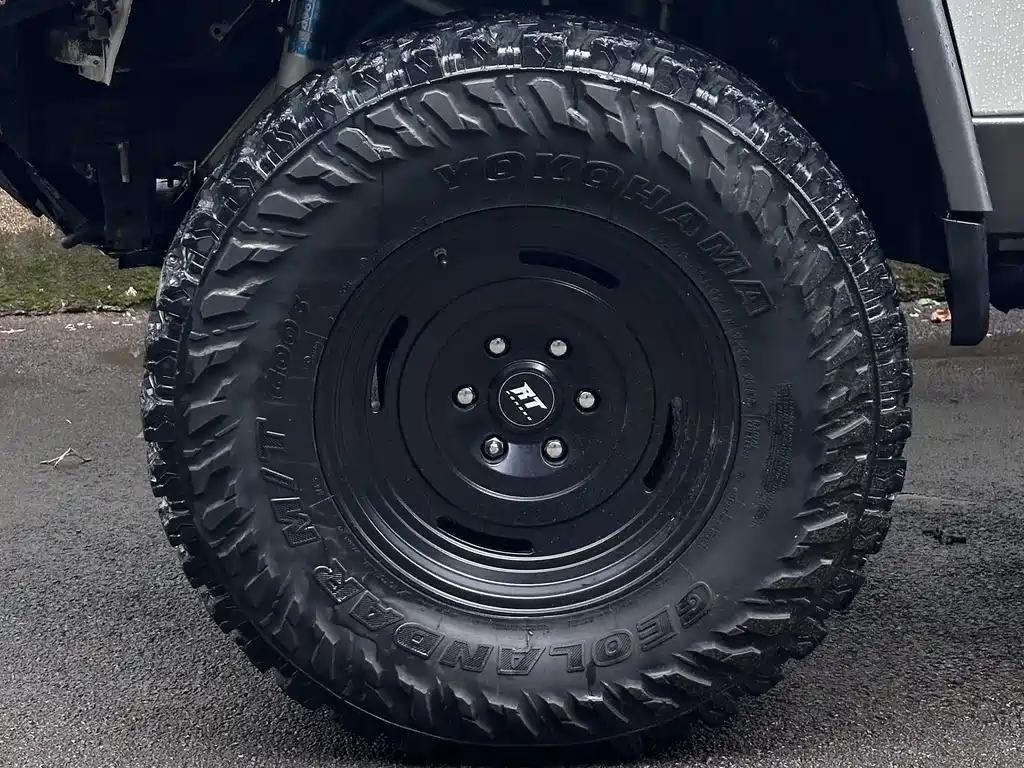 Toyota FJ Cruiser — фото 3