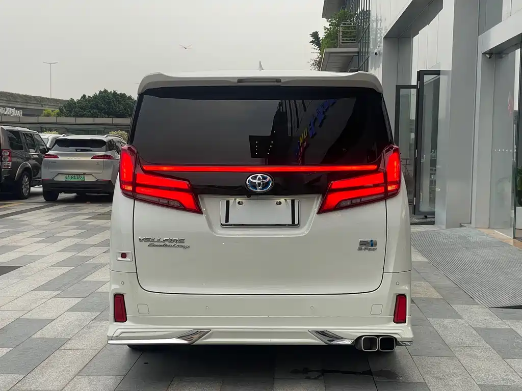 Toyota Vellfire — фото 20