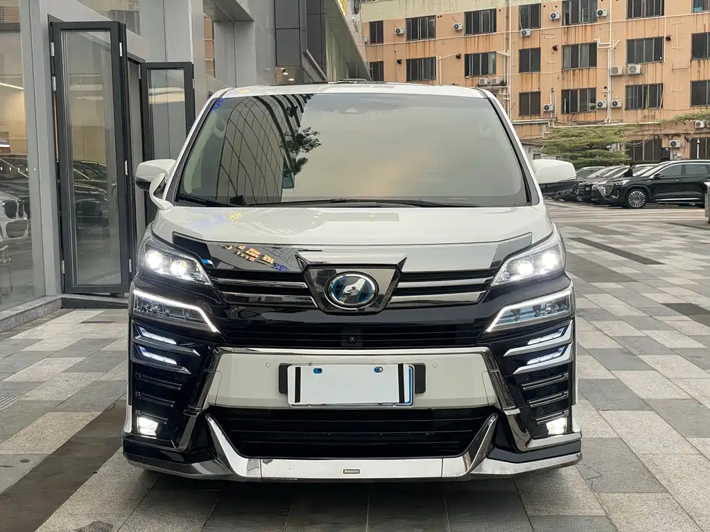Toyota Vellfire — фото 23