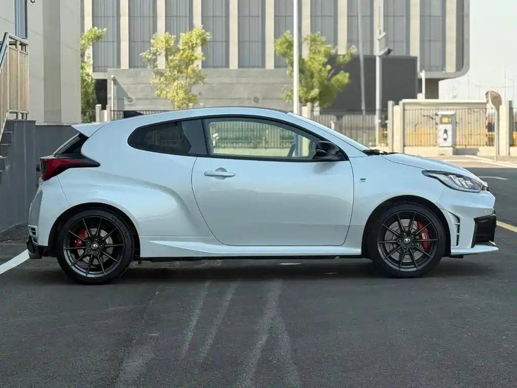 Toyota GR YARIS — фото 4