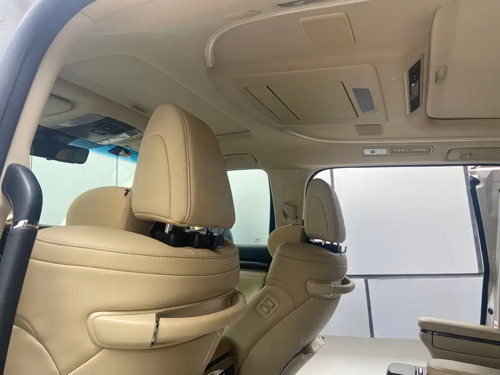 Toyota Vellfire — фото 14