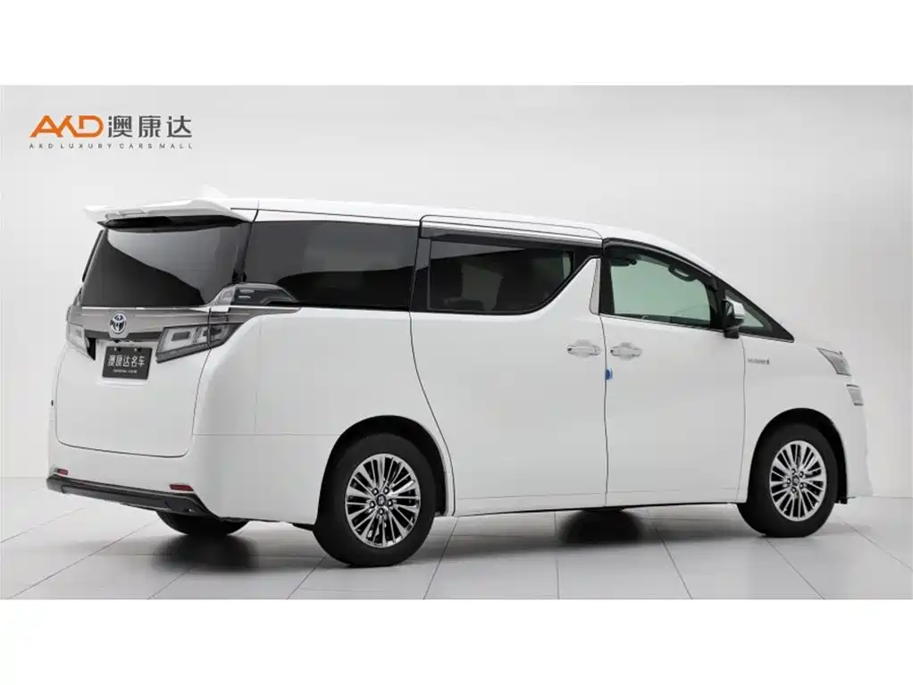 Toyota Vellfire — фото 3