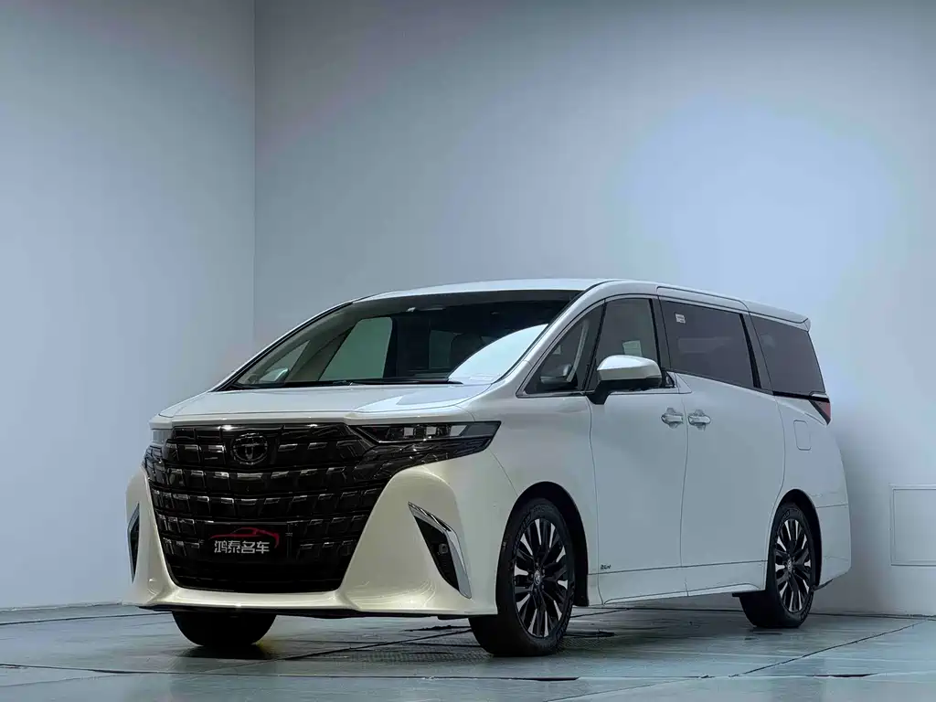 Toyota Alphard — фото 2
