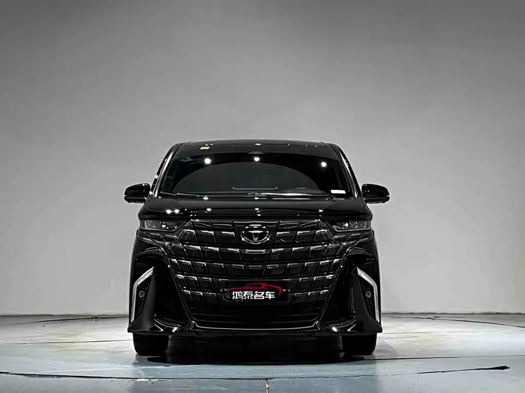 Toyota Alphard — фото 3