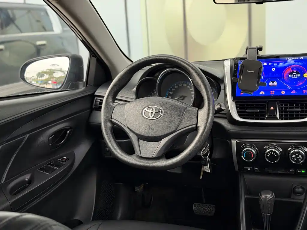 Toyota Vios FS — фото 14